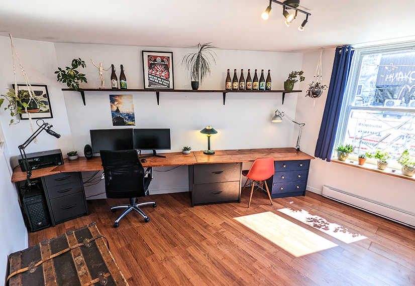 Bureau de travail sur mesure en bois