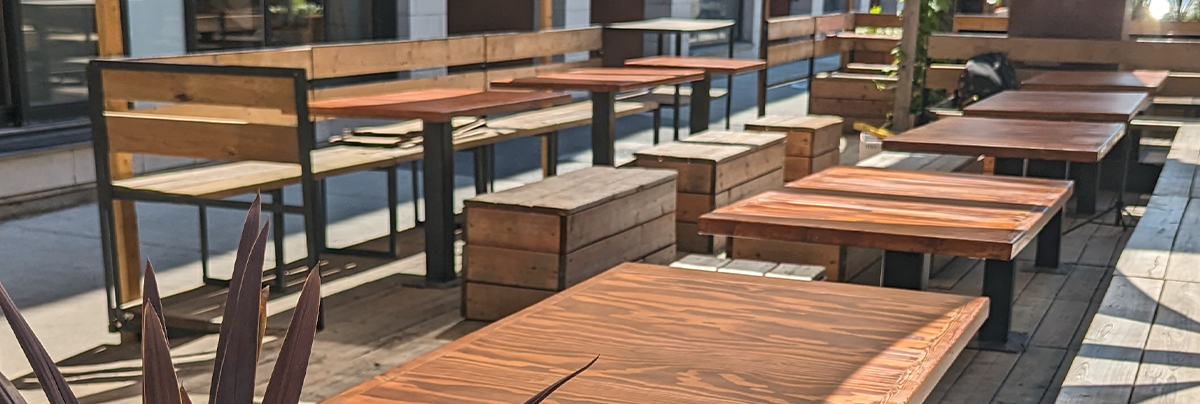 Tables en bois terrasse bar Birra